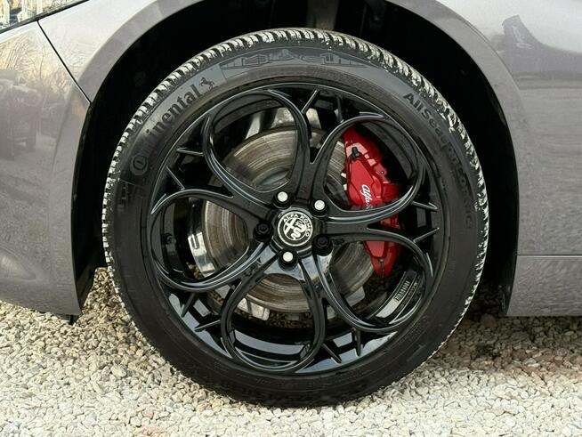 Alfa Romeo Giulia 2.0 Turbo 16V AT8-Q4 Veloce 2023 FV23% Pęcice - zdjęcie 10