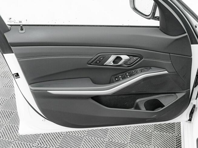 WJ1061L#320d xDrive mHEV Advantage Podgrz.f Cz.park Salon PL VAT23% Gdańsk - zdjęcie 12