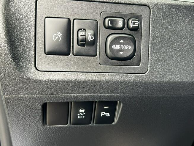 Toyota Verso 1.8 Benzyna opłacony Automat Gostyń - zdjęcie 10