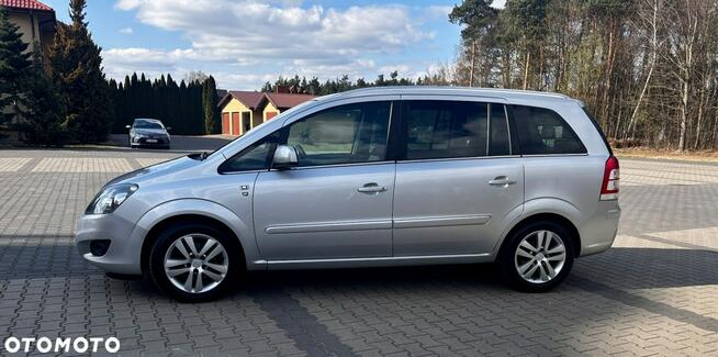 Opel Zafira 1.6 benz*115KM*7 Osobowy Ostrów Mazowiecka - zdjęcie 9