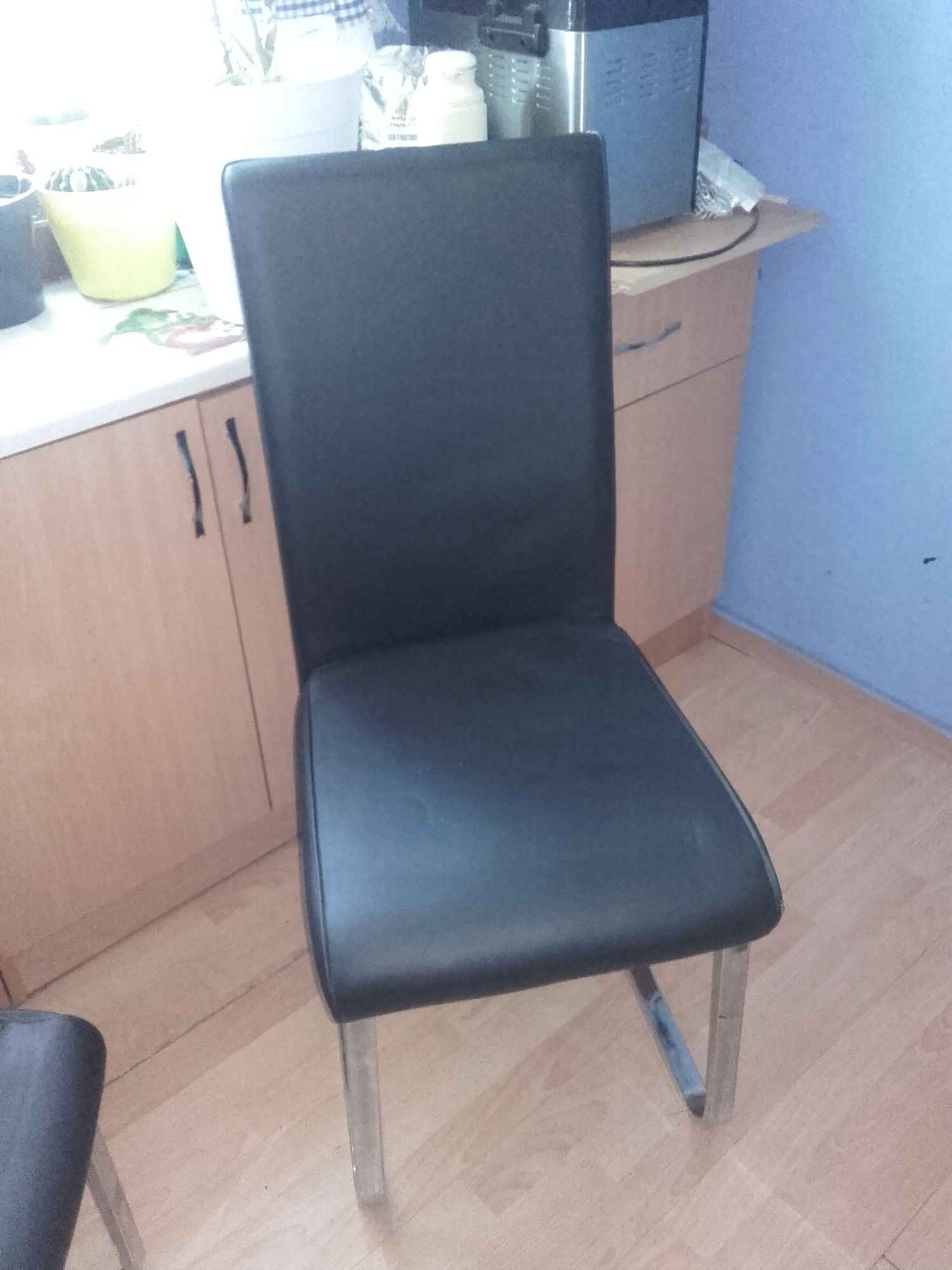 Krzesła czarne bardzo wygodne Bielany - zdjęcie 8
