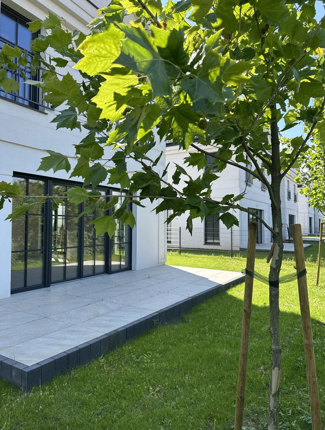 Wyjątkowy dom w zabudowie bliźniaczej z garażem/ogrodem/pompą Cesarzowice - zdjęcie 12