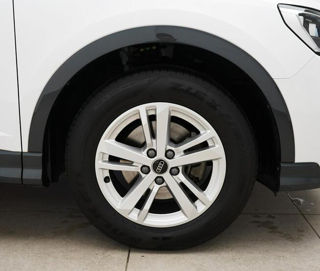 Audi Q3 35TFSI 150KM Manual Virtual Kamera MartwePole Asystenci Alu17 Kielce - zdjęcie 8