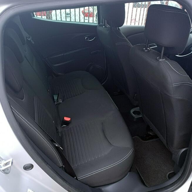 Renault Clio Limited 1.5 dCi 90 KM Suchorzew - zdjęcie 11