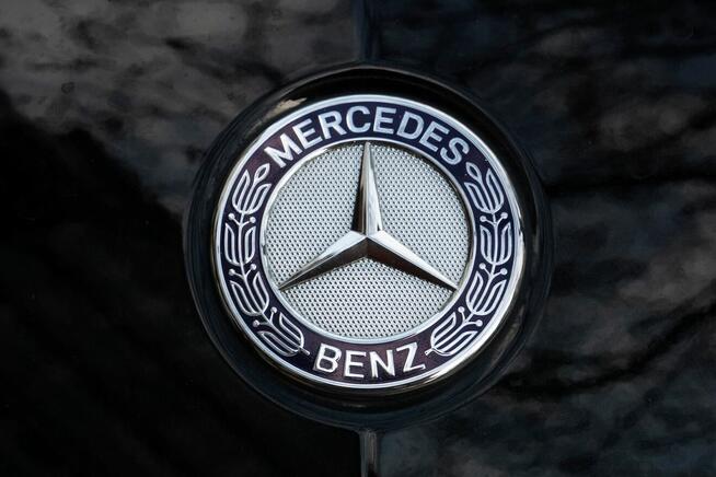 Mercedes w 124 sedan klasyk Dzierżoniów - zdjęcie 6