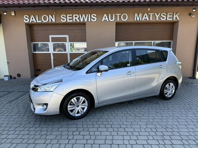 Toyota Verso 1,6 112KM  Klima  Kamera  Navi  7-osobowy Orzech - zdjęcie 1