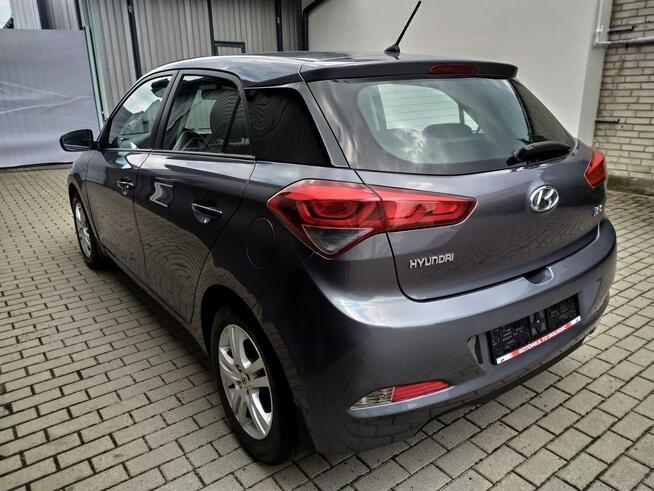 Hyundai i20 1.2 Benzyna  Grzane Fotele  i Kierownica Zarejestrowany Strzała - zdjęcie 5