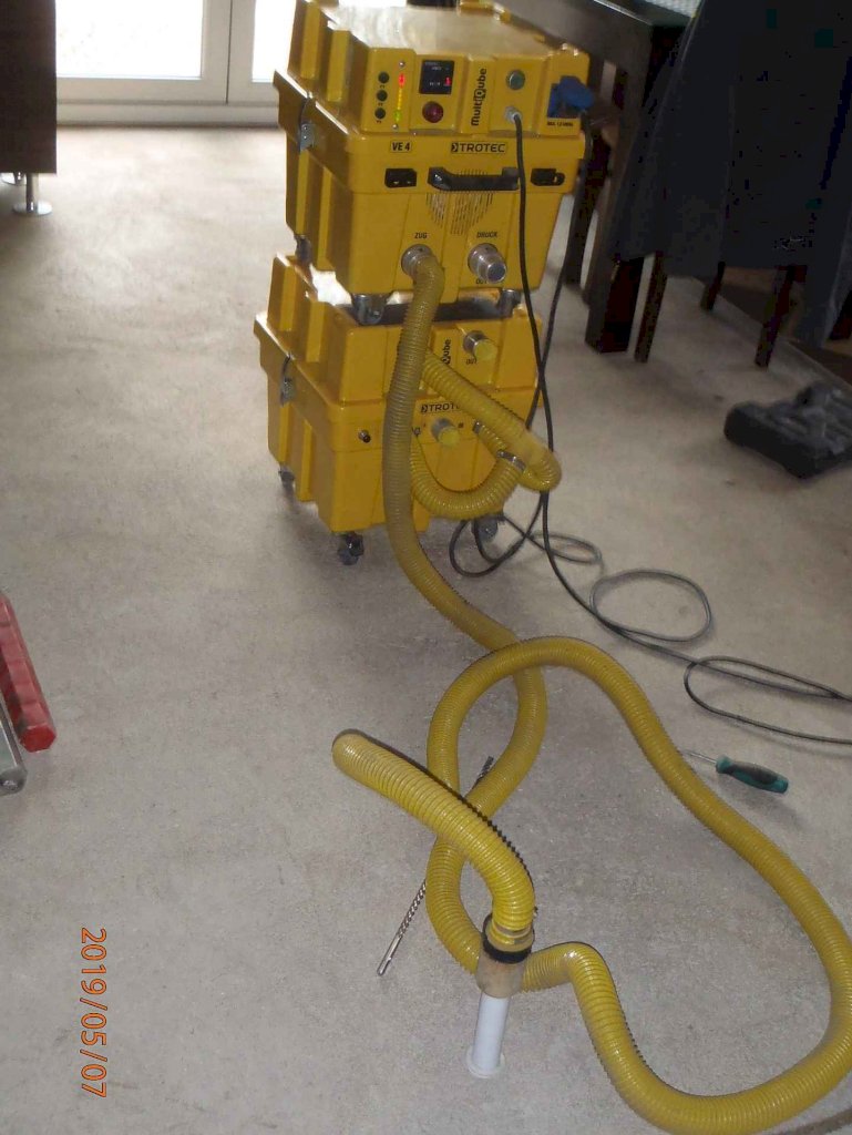 POCHŁANIACZ WILGOCI WYNAJEM !OSUSZANIE BUDYNKÓW PO ZALANIU Ustroń - zdjęcie 3