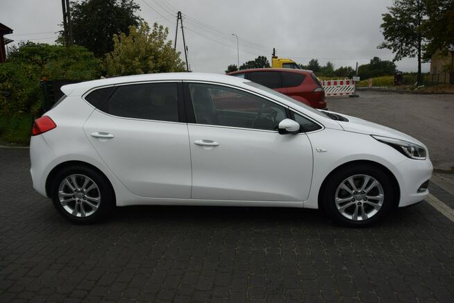 Kia Cee'd 1.4B 2015r Navi Kamera Led 142 Tys Km Sprowadzony Tarnogród - zdjęcie 10