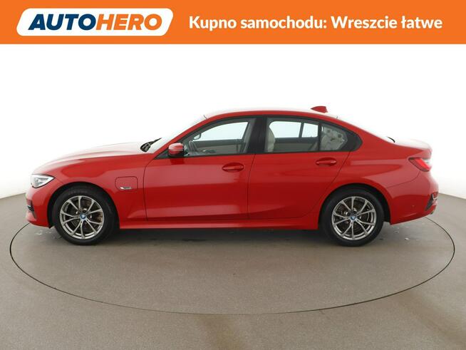 FV23 320e Sport Line Navi Tempomat Sportsitze Skóra ParkAssist Kamera Warszawa - zdjęcie 2