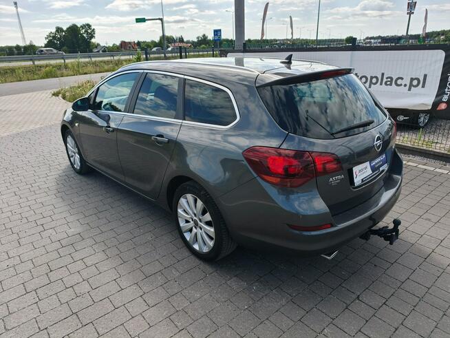 Opel Astra Sports Tourer Lipówki - zdjęcie 12