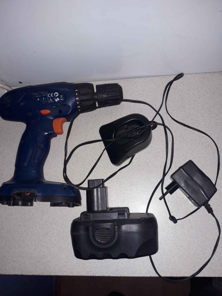 Wkrętarka + ładowarka + bateria + zasilacz Praga-Północ - zdjęcie 1