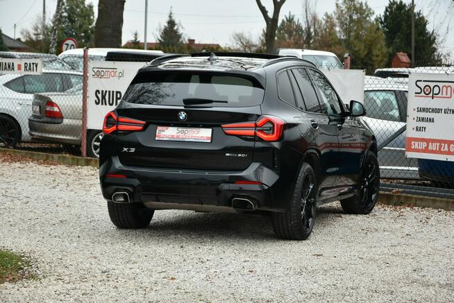 BMW X3 sDrive30i 249KM 2022r. Mpakiet Panorama Kamera 3xklima Skóra Kampinos - zdjęcie 7