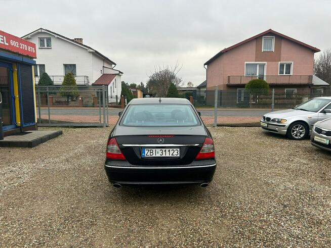 Mercedes-Benz E280 3.0 Benzyna 230 KM 2007 rok Ładny Zadbany Białogard - zdjęcie 9