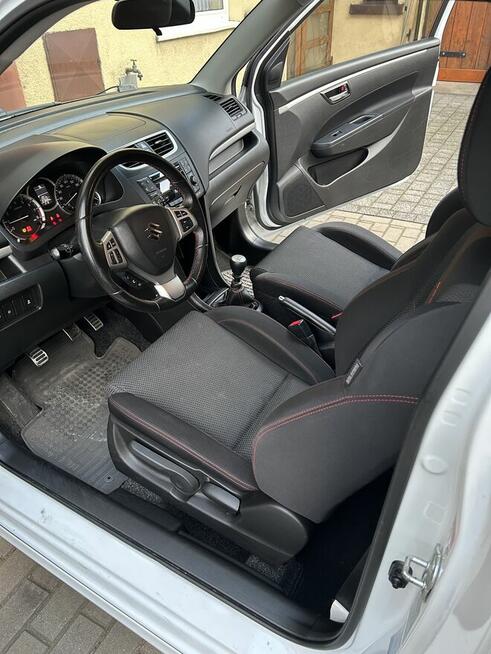 Suzuki Swift 1.6 Sport 2017 · 87600 km · 1 586 cm3 · Benzyn Pabianice - zdjęcie 8