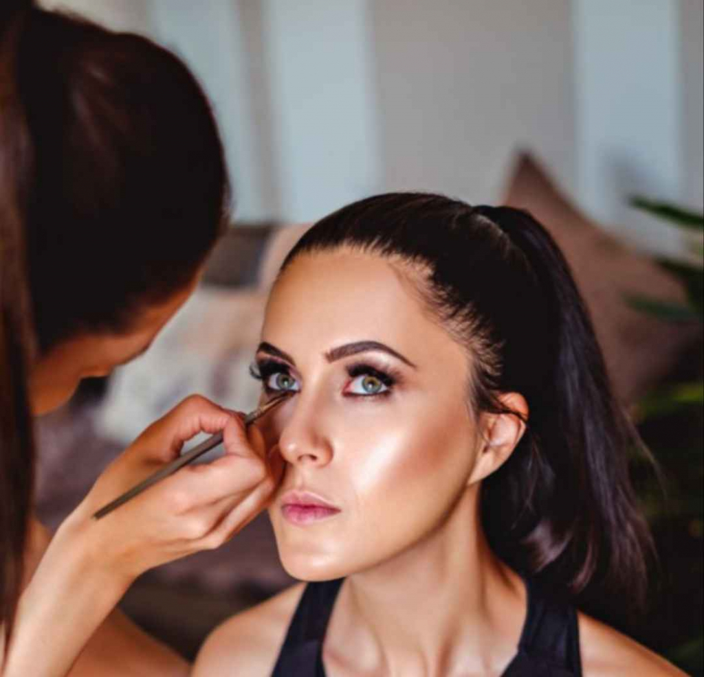 Makijaż na każdą okazję z dojazdem Kielce Ostrowiec Świętokrzyski Kielce - zdjęcie 1