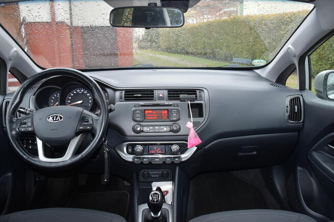 Samochód osobowy Syców - zdjęcie 12