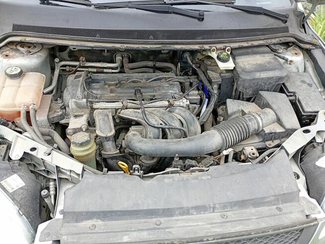 Ford Focus kombi 1.6 benzyna Nowa Ruda - zdjęcie 7