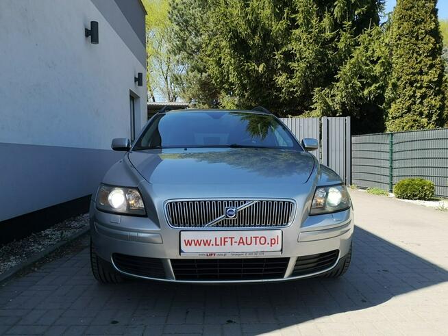Volvo V50 1.8 125KM Klimatronic   Alu 17 Xenony  Serwis Strzegom - zdjęcie 2