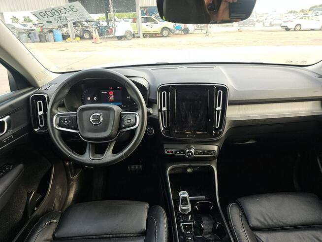 Volvo XC 40 Bogata wersja wyposażenia / AWD / B5 / niski przebieg Chwaszczyno - zdjęcie 8