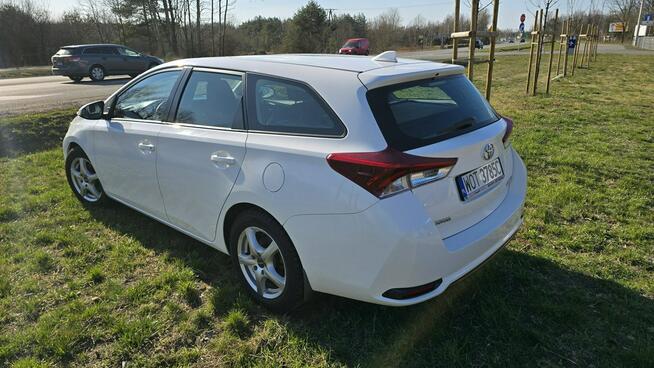 Toyota Auris Karczew - zdjęcie 8
