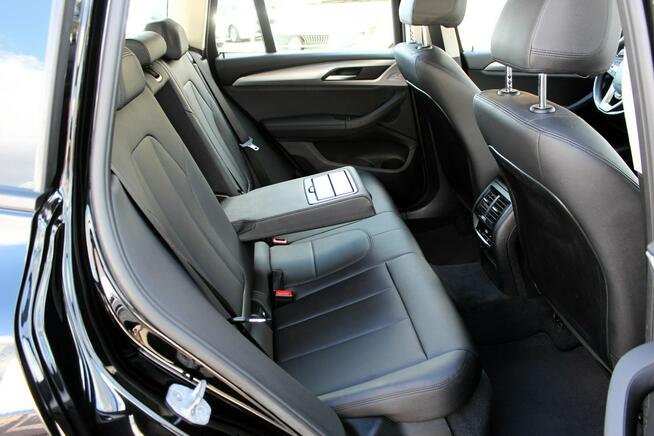 BMW X3 SalonPL FV23% El.Klapa Skóra Grz.Kierownica Ambient El.Hak LED Sokołów - zdjęcie 10