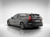 Volvo V60 B4 D Plus Dark aut ! Z Polskiego Salonu ! Faktura VAT ! Warszawa - zdjęcie 3