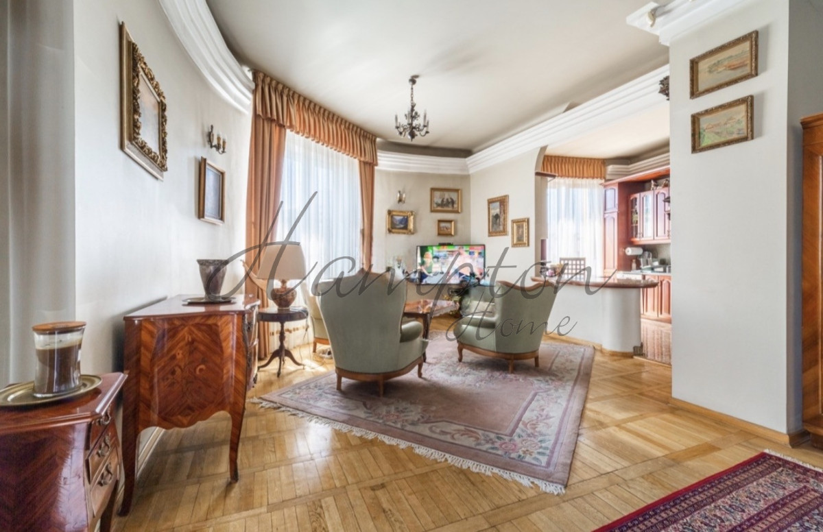 Kamienica z WINDĄ przy Parku Morskie Oko Mokotów - zdjęcie 1