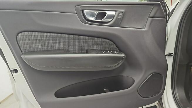 Volvo XC 60 B4 B Core aut  ! Z Polskiego Salonu ! Faktura Vat ! Warszawa - zdjęcie 10