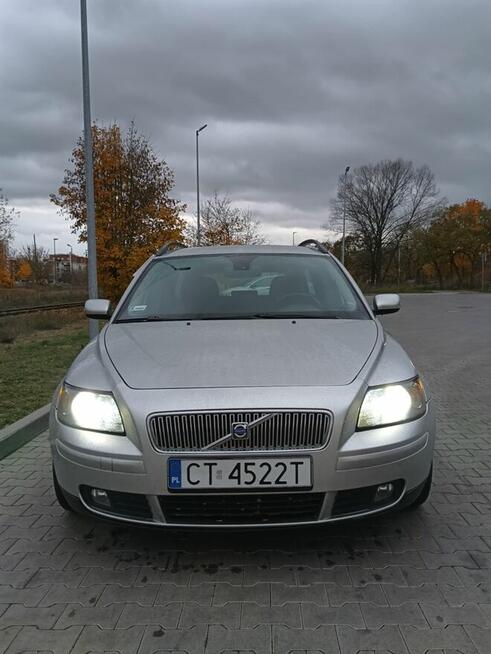 Volvo V50 2.0D Momentum Toruń - zdjęcie 2