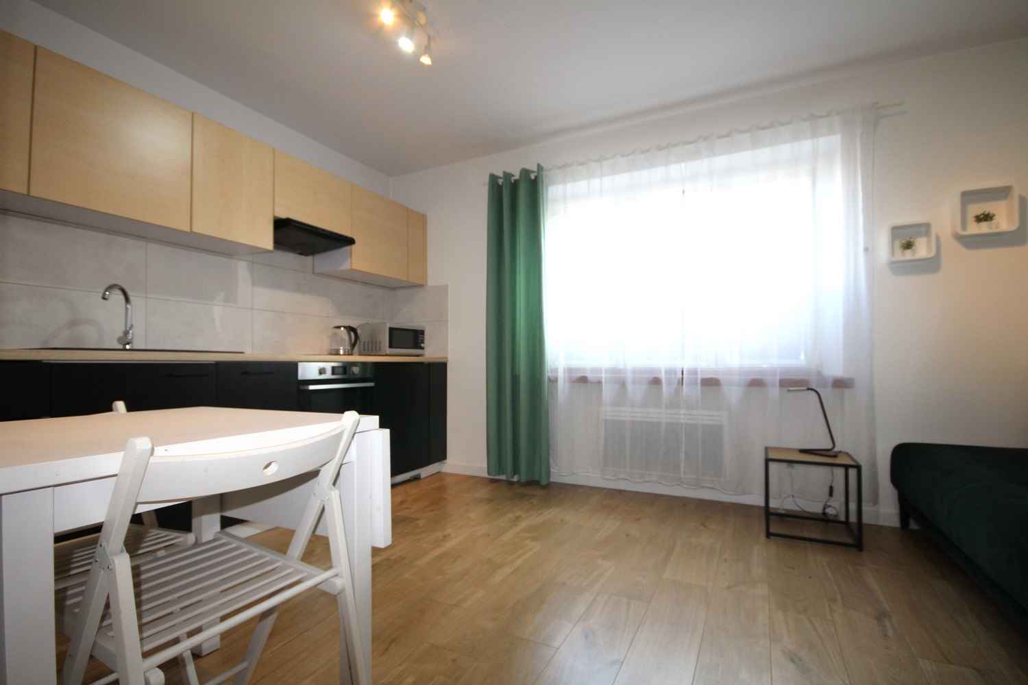 1pok, 20met, Okolice Inżynierskiej PARKING (Wrocław) Stare Miasto - zdjęcie 1