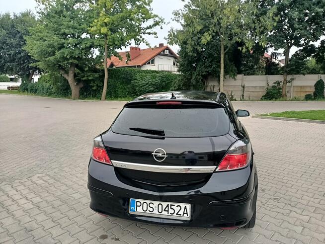 ASTRA GTC 1.4 BENZYNA 90 KM MAŁY PRZEBIEG Ostrów Wielkopolski - zdjęcie 10