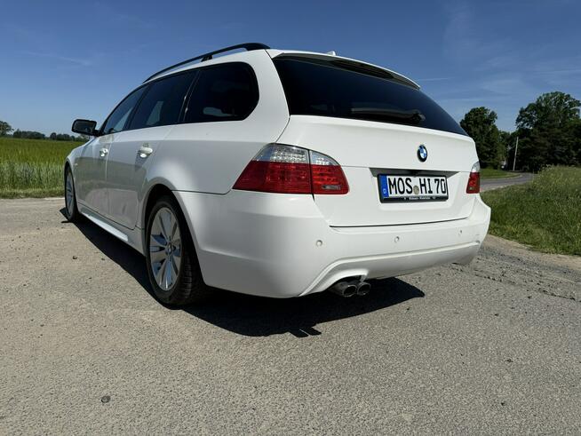 BMW 530 3.0i 272KM M Pakiet Serwis ASO Navi Kamera Dociągi Ocice - zdjęcie 4