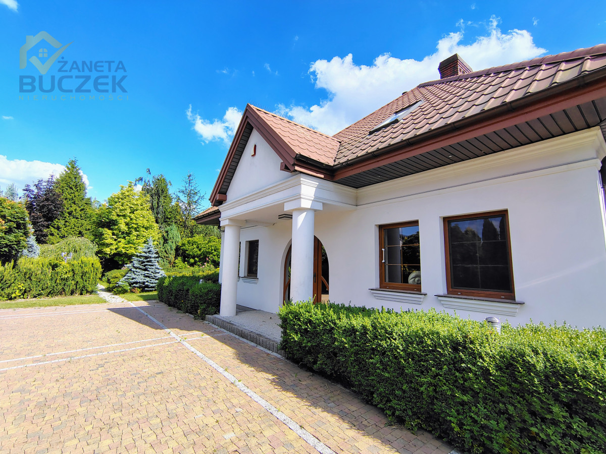 Nowoczesny dom na sprzedaż | Żuków | Żuków - zdjęcie 1