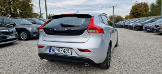 Volvo V40 D2 Momentum Płock - zdjęcie 12