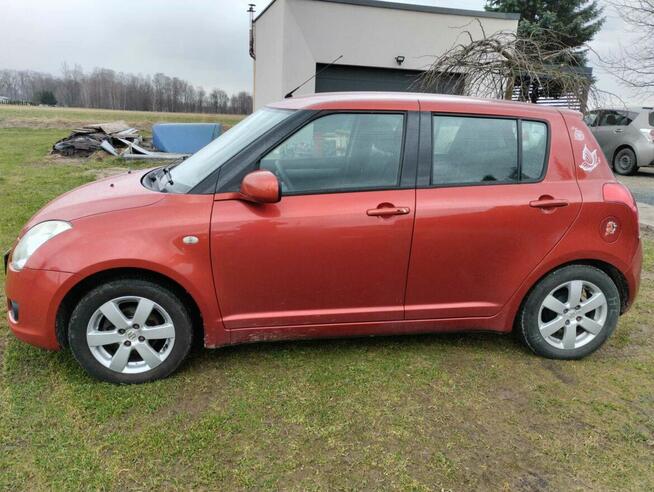 Suzuki Swift 1.5 benzyna 2008 r. 173 tys. km Dębica - zdjęcie 5