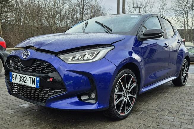 Toyota Yaris 1.5 GR SPORT 130KM Hybryda Alu 18 Skóra grzana kierownica Świętoszówka - zdjęcie 2