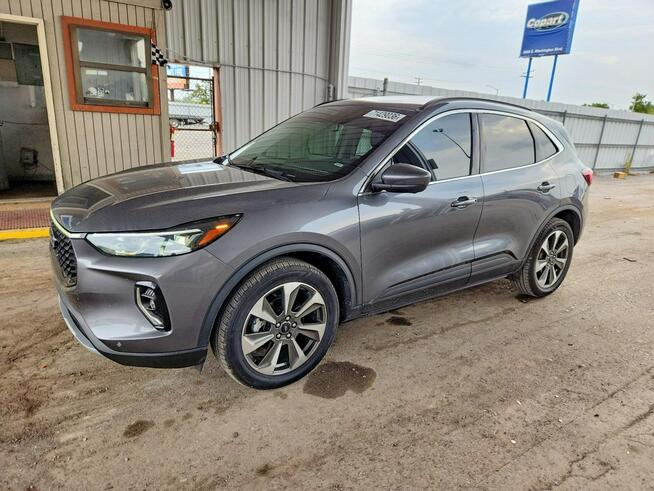 Ford Kuga PLATINIUM / AWD / Benzyna Częstochowa - zdjęcie 1