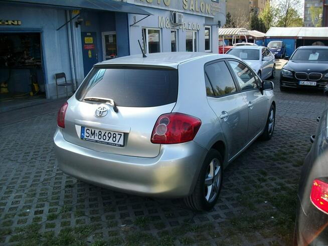 Toyota Auris bardzo dobry stan/ Klimatronik/ 6 biegów/ 126 KM Katowice - zdjęcie 4