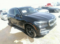 BMW X5 2021, 3.0L, porysowany lakier