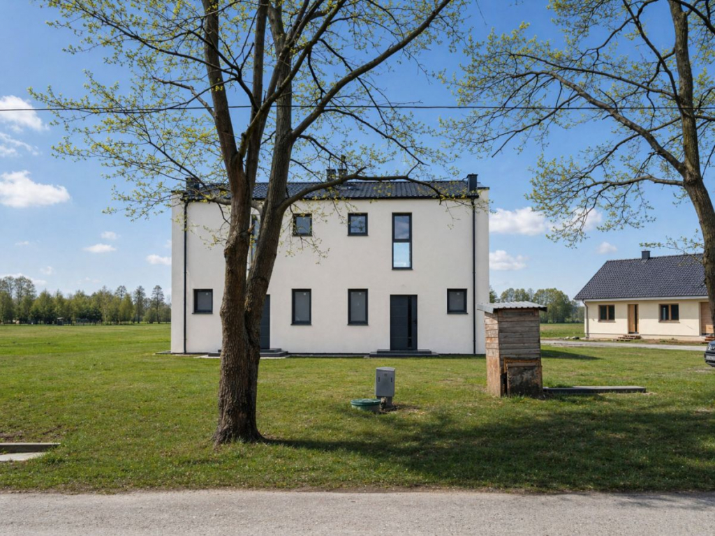 Dom w zabudowie bliźniaczej w spokojnej okolicy Glinno - zdjęcie 4