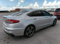 Ford Mondeo 2019, 2.0L, 4x4, po gradobiciu Warszawa - zdjęcie 4