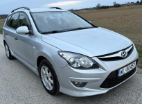 HYUNDAI i30 CW Kombi 1.4 Benzyna - FILM PREZENTACJA Legionowo - zdjęcie 2