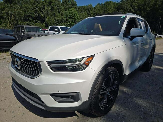 Volvo XC 40 INSCRIPTION / T5 / AWD / niski przebieg Warszawa - zdjęcie 1