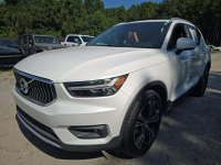 Volvo XC 40 INSCRIPTION / T5 / AWD / niski przebieg