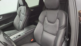 Volvo XC 60 B4 B Plus Dark aut ! Z Polskiego Salonu ! Faktura Vat ! Warszawa - zdjęcie 11
