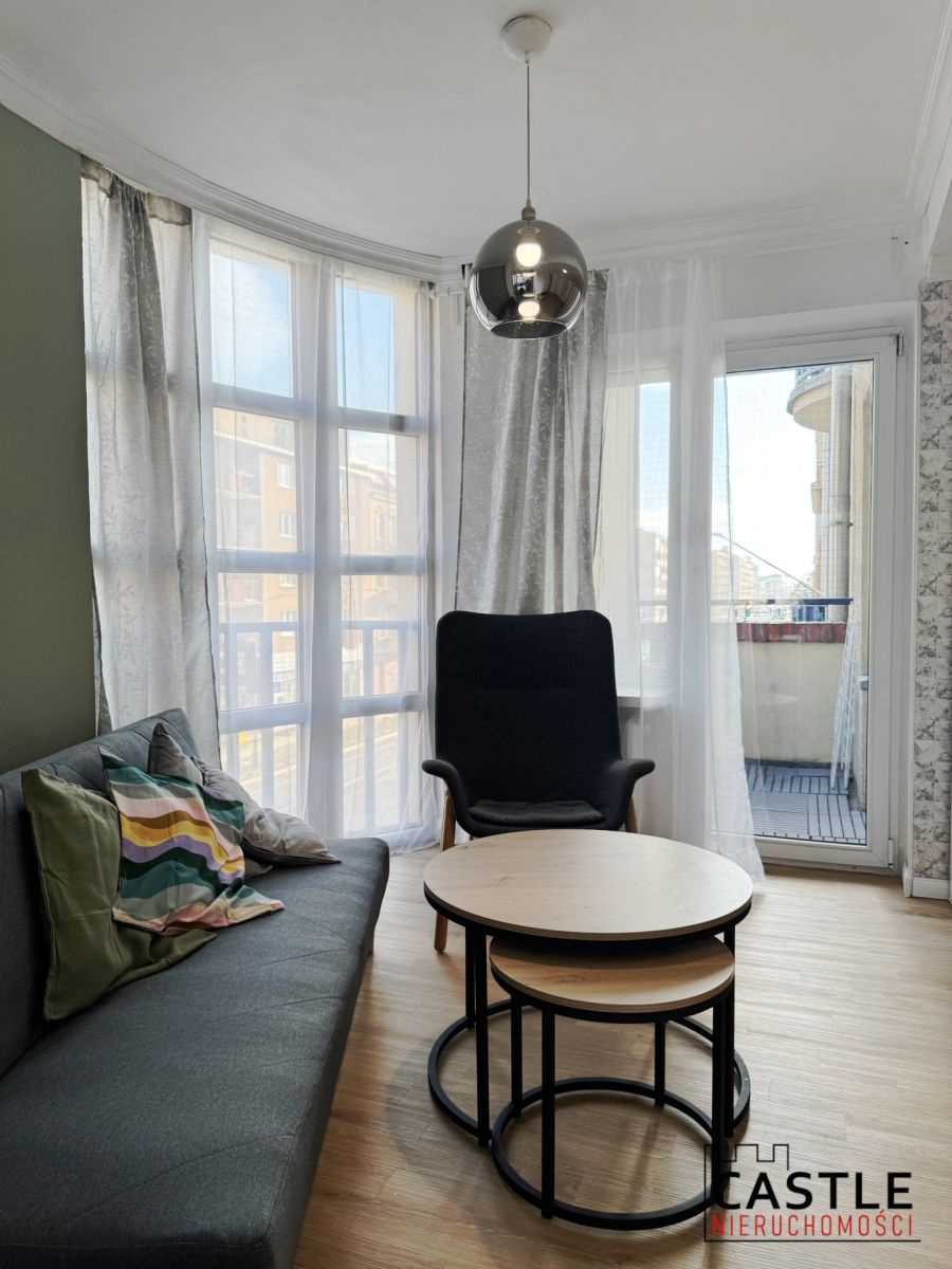 Słoneczne w kamienicy, winda, duży balkon. Grunwald - zdjęcie 9