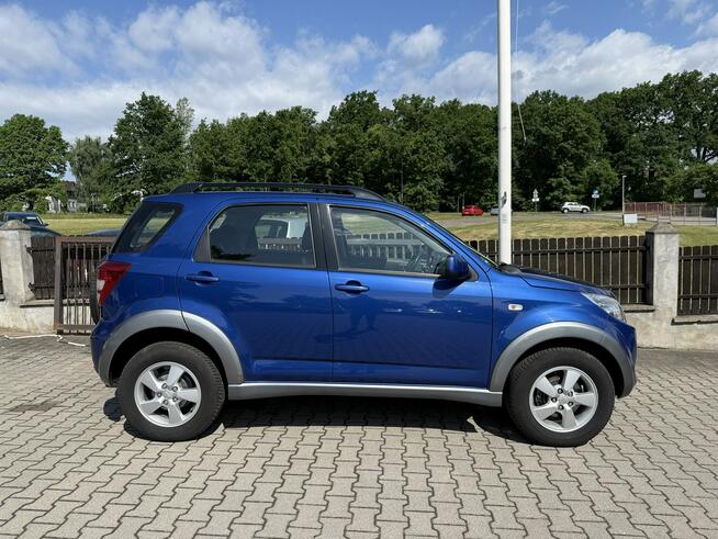 Daihatsu Terios 1,5 benzyna 4x4 klima świeżo zarejestrowany Bolesławiec - zdjęcie 4
