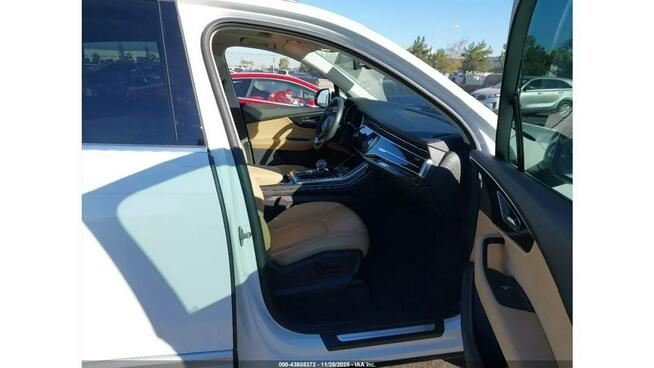 Audi Q7 / Quattro / Virtual cockpit / 2.0 248KM / Tarnów - zdjęcie 9