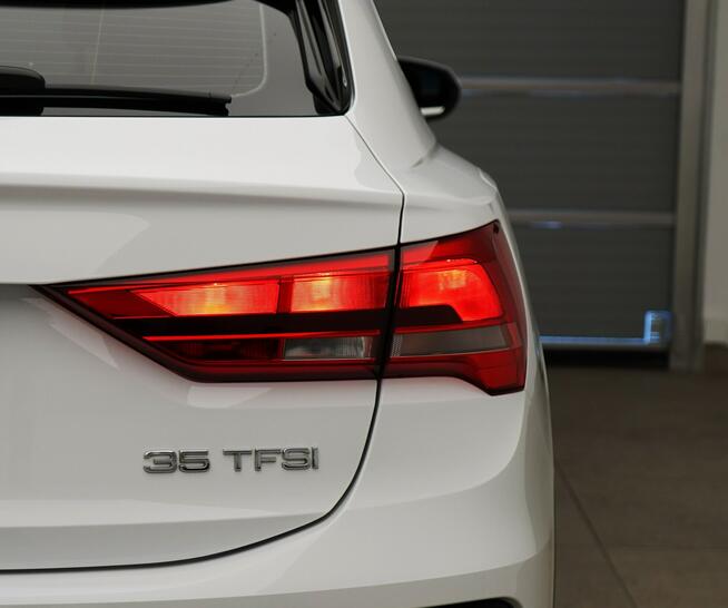 Audi Q3 35TFSI 150KM Manual Virtual Kamera MartwePole Asystenci Alu17 Kielce - zdjęcie 10